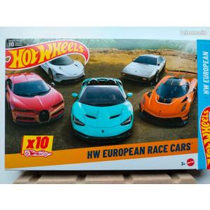 Hot Wheels Toy Cars, 10-Pack of Race Cars, Includes 1:64 Scale Corvette, Lamborghini, McLaren Originals