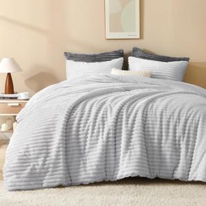 Andency Fleece California King Comforter Set, 3 Pieces Light Grey Comforter Set for California King Size Bed, Soft Warm Fluffy Fuzzy Bedding Set for Winter (1 Comforter & 2 Pillowcases)