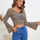 SOLY HUX Women's Y2k Graphic Tees Lace Trim Cold Shoulder Long Sleeve Star Print T Shirt Crop Tops (Dark Grey Star)