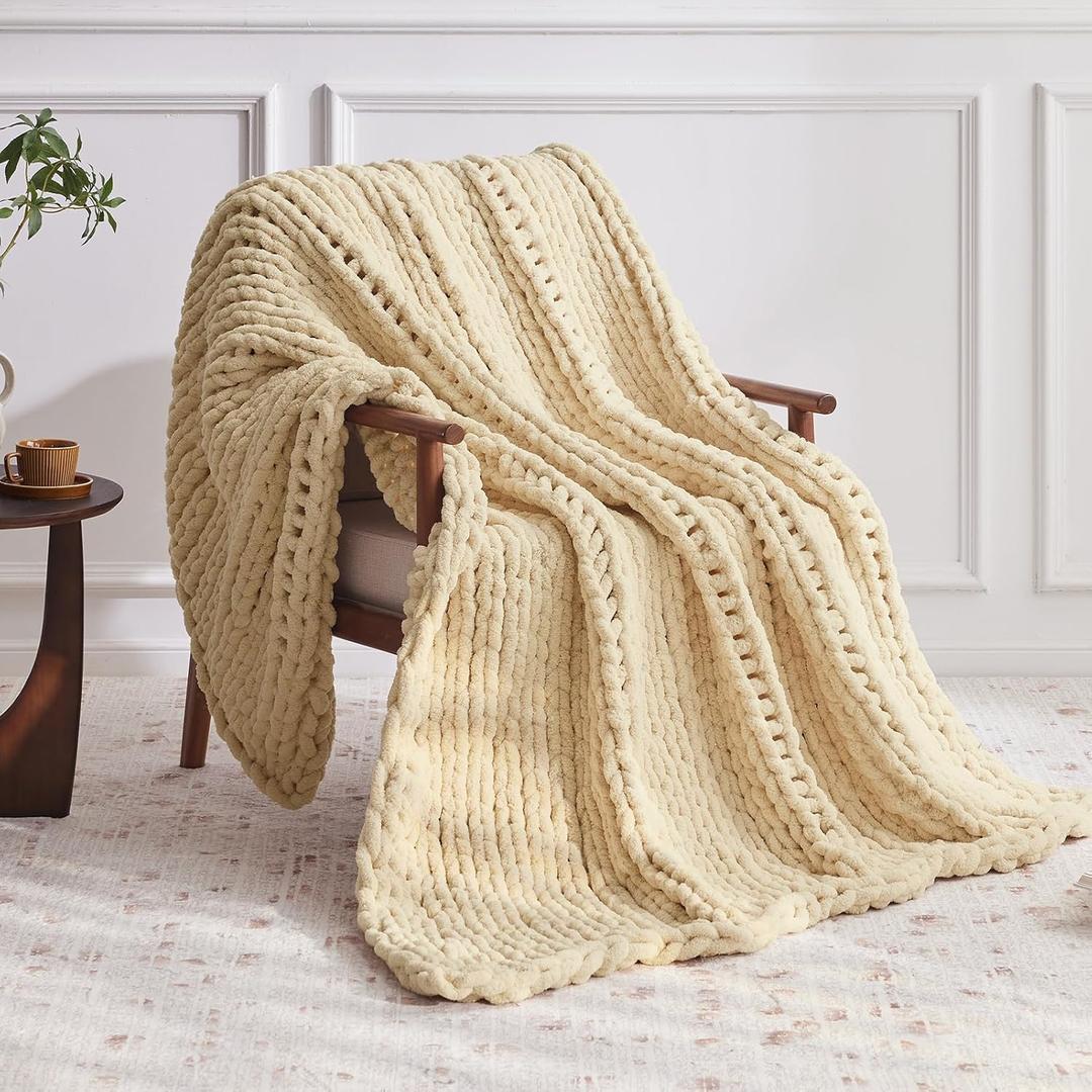 Negwoo Chunky Knit Throw Blanket, 60''*80'' Knitted Throw Chenille Yarn for Bed Couch, Handmade Oatmeal Crochet Big Thick Blanket, Machine Washable Cute Comfy Blanket for Home Decor