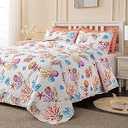Mooreeke 3 Pieces Quilt Set Queen/ Full Size Ocean Theme Coastal Bedspread with 2 Shams Lightweight Beach Bedding Nautical Coverlet Set Seashell Conch Starfish Bed Cover All Season 90 x 90 Inches