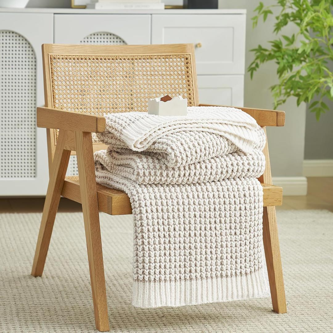 Amlie Home Knit Throw Blanket, Soft Chenille Cozy Breathable Pineapple Chunky Decorative Blanket for Couch, Bed & Sofa, French-Inspired Lightweight Warm Gift for Women, Beige, 50"x60"