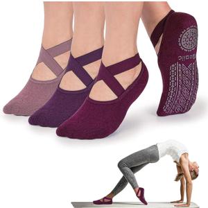 Ozaiic Pilates Socks for Women Non Slip Grip, Yoga Socks with Grippers for Barre, Hospital, Ballet, Dance, Barefoot Workout (One Size, 3 Pairs-purple/Rose Red/Bean Red)