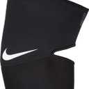 Nike Unisex's Closed Patella Knee (Black)