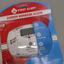 First Alert Carbon Monoxide Detector, Plug-In Alarm with Battery Backup, CO606, White, 1-Pack