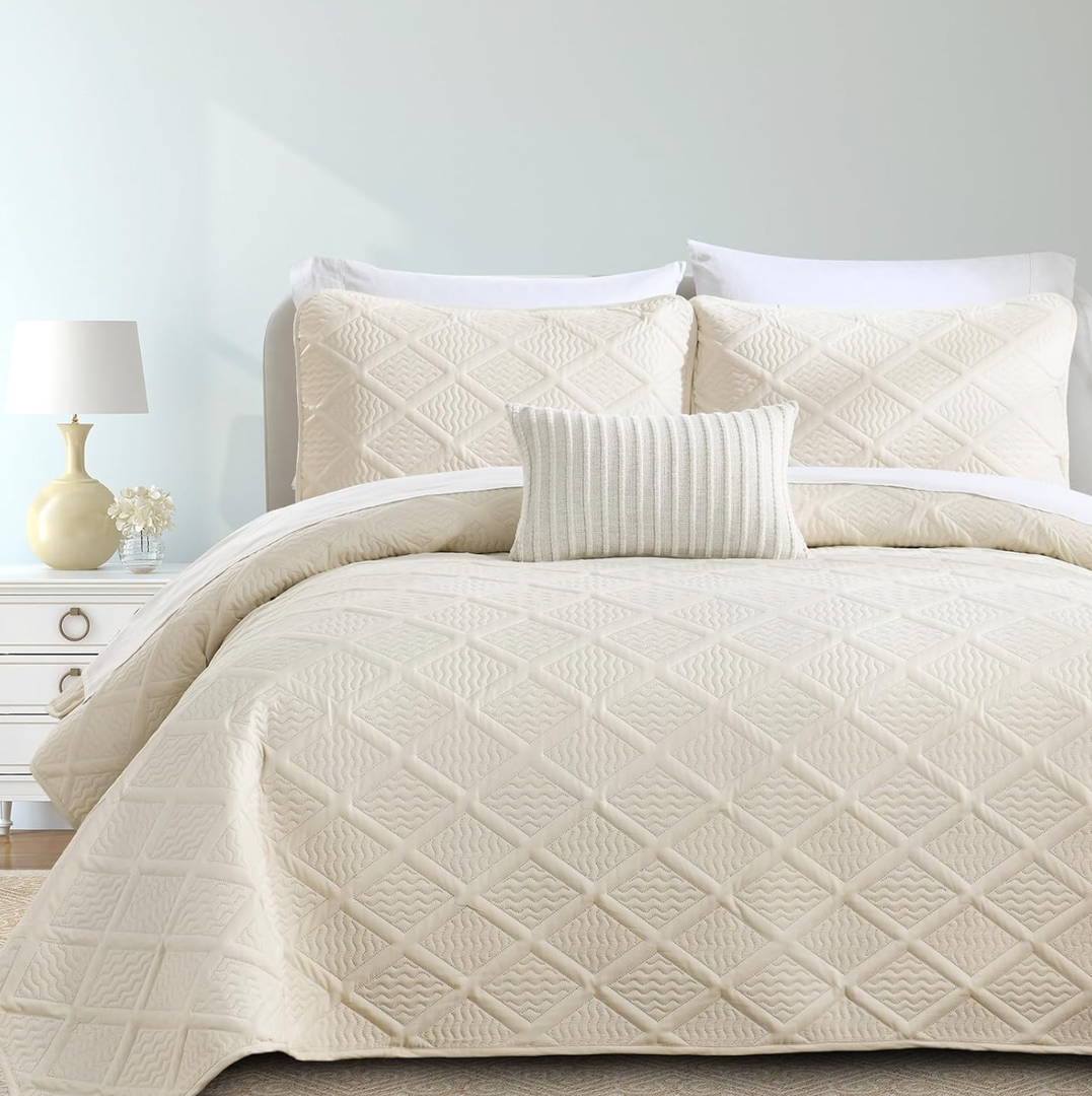Yiran Quilt King Size Beige Summer Bedspreads Bedding Set 3 Pieces Thin Lightweight Microfiber Coverlet with 2 Pillow Shams for All Season