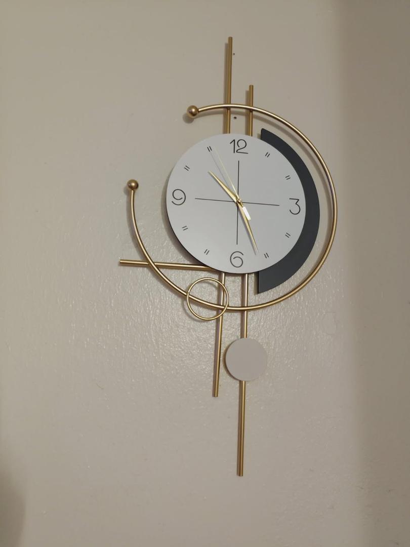 JUJUDA Large Modern Wall Clock for Living Room Decor 30 Inch Big Gold Decorative Wall Clock Creative Silent Quartz Metal Clock Non Ticking Battery Operated for Kitchen Office Bedroom Wall Decor