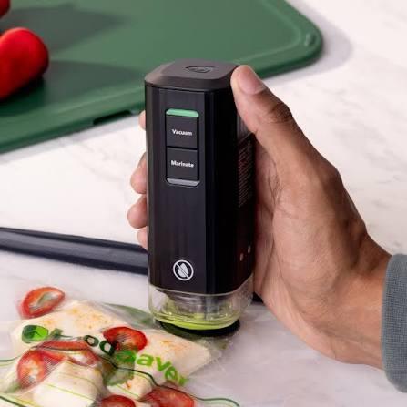 FoodSaver 
Mini Handheld Vacuum Sealer