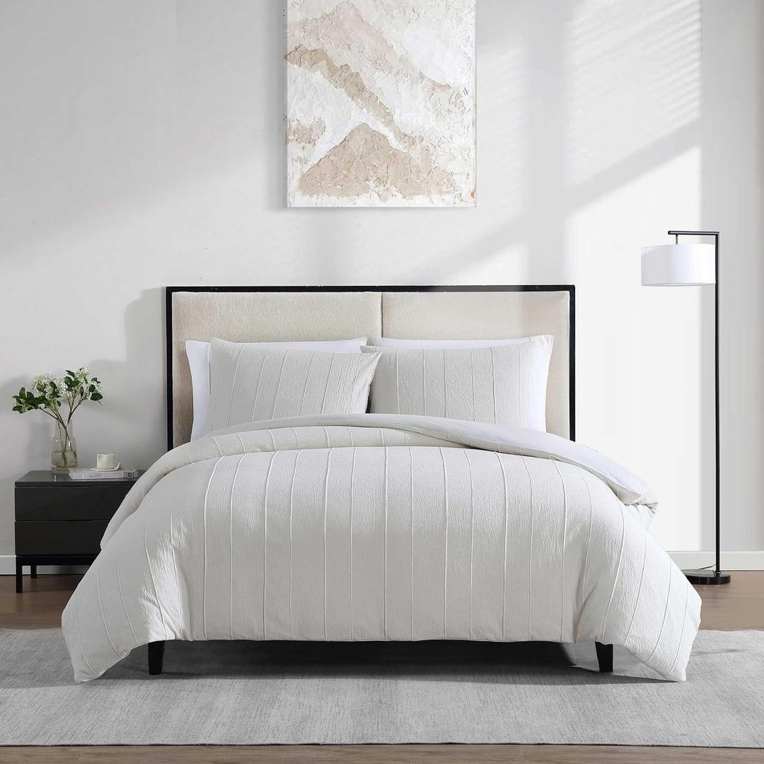 Vera Wang - Queen Comforter Set, Soft Cotton Bedding w/Smooth Cotton Percale Reverse, Lightweight for Year Round Comfort, 3 Piece Bed Set w/Matching Pillowcases (Woven Tucks Beige)