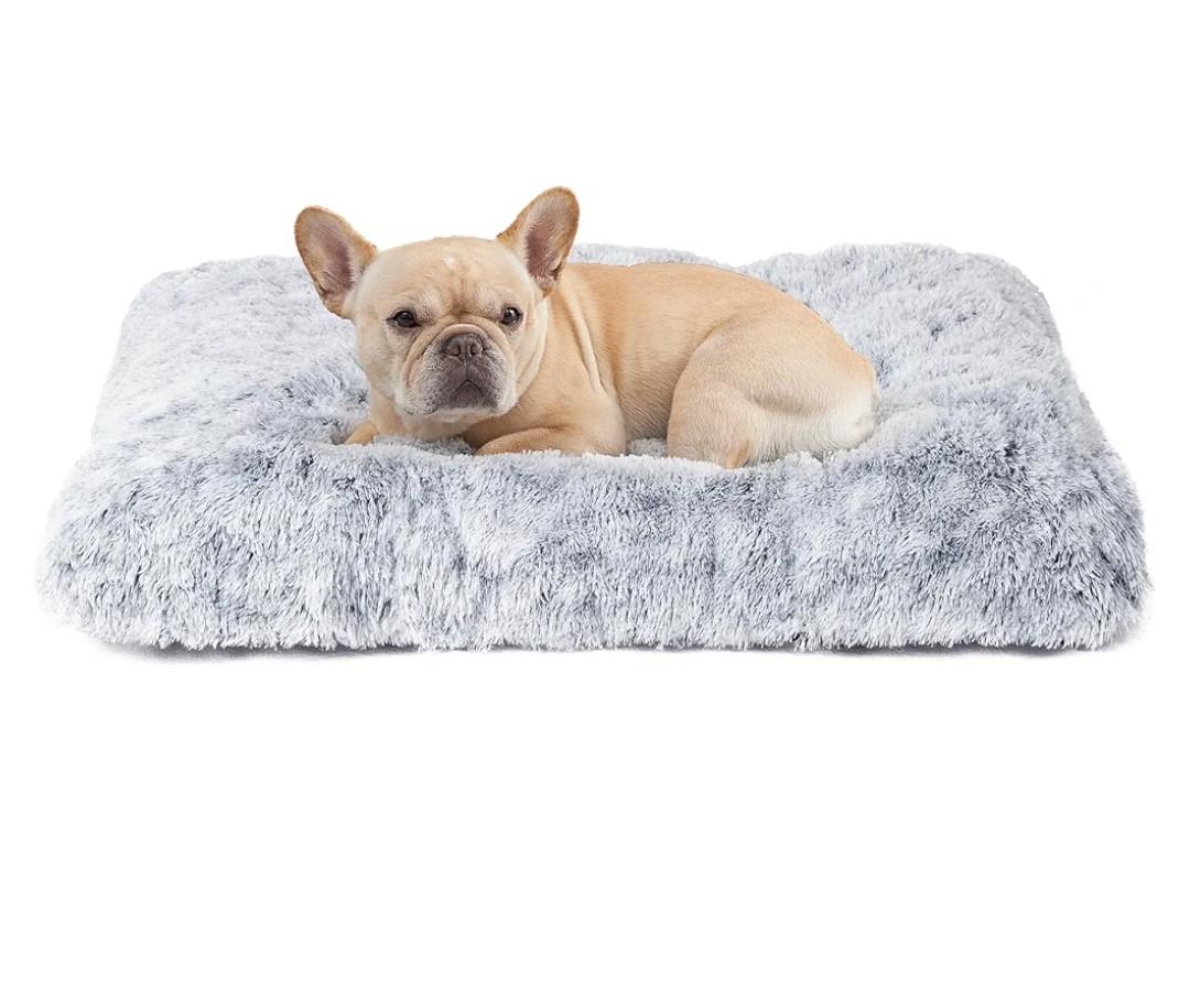 Bedsure  Dog Crate Bed for Medium Dogs, Plush Faux Fur Crate Pad, Calming Anti Anxiety Medium Dog Bed, Washable Soft Warm Crate Mat with Non-Slip Bottom