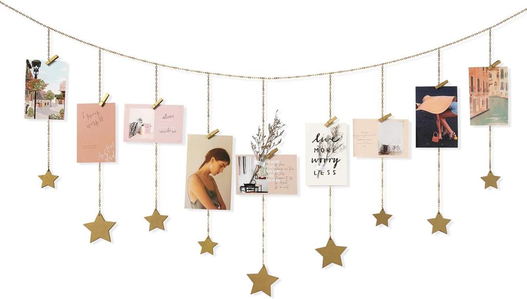Mkono Hanging Photo Display Boho Decor Wooden Stars Garland with Metal Chains, Pictures Cards Holder with 25 Wood Clips, Wall Art for Christmas Living Room Bedroom Dorm Decor, Teen Girls Gift, Gold