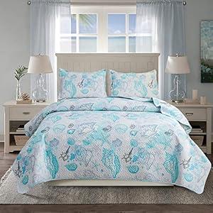 King Size Beach Quilt Set Bedding Summer Lightweight Bedspread Ocean Coverlet Reversible Coastal Bedding with Shell Conch Decor Soft Home Decor