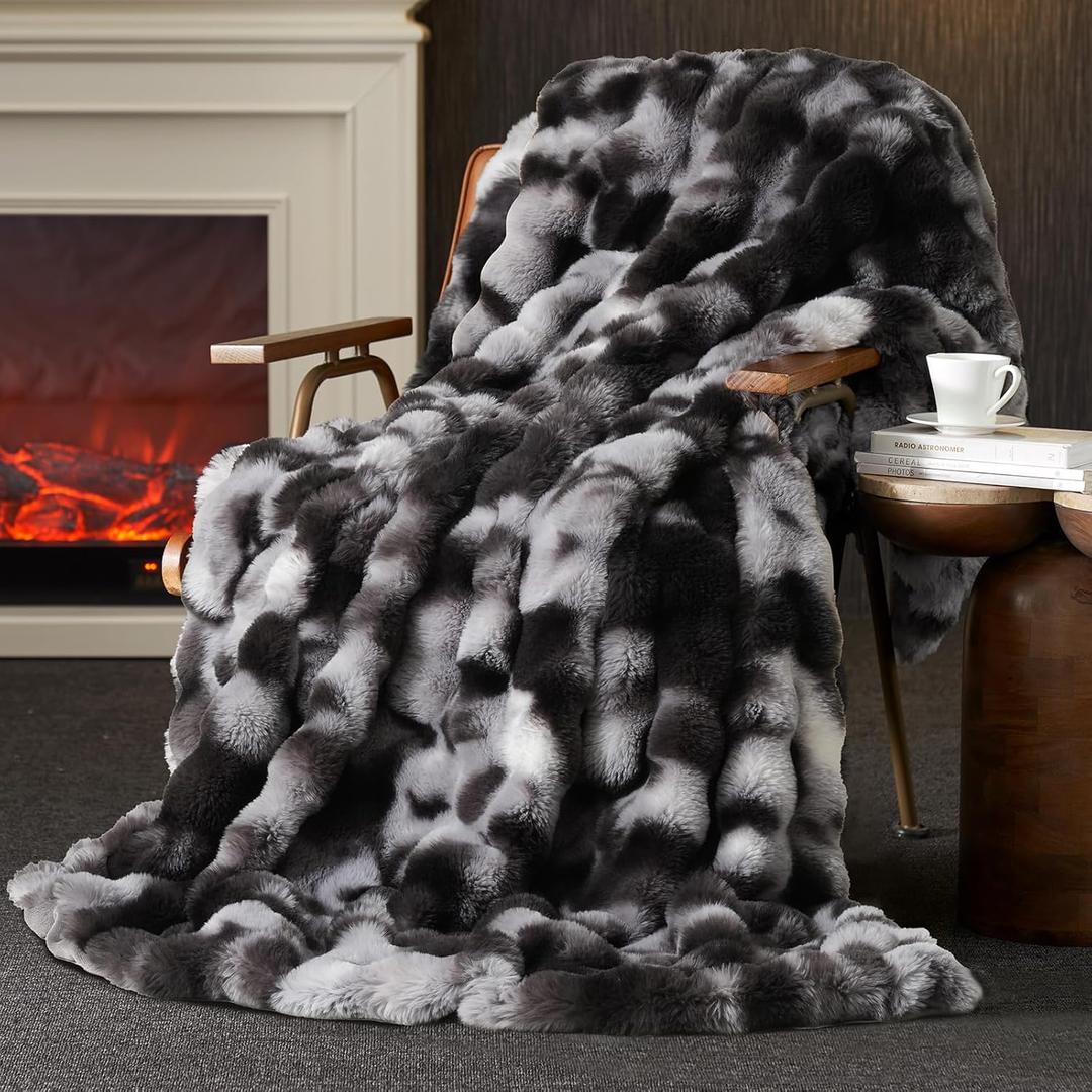Amlie Home Faux Fur Throw Blanket for Couch, Ultra Soft Fuzzy Plush Bubble Throw for Sofa, Living Room & Home Decor, 50"x60", Tie-dye Black