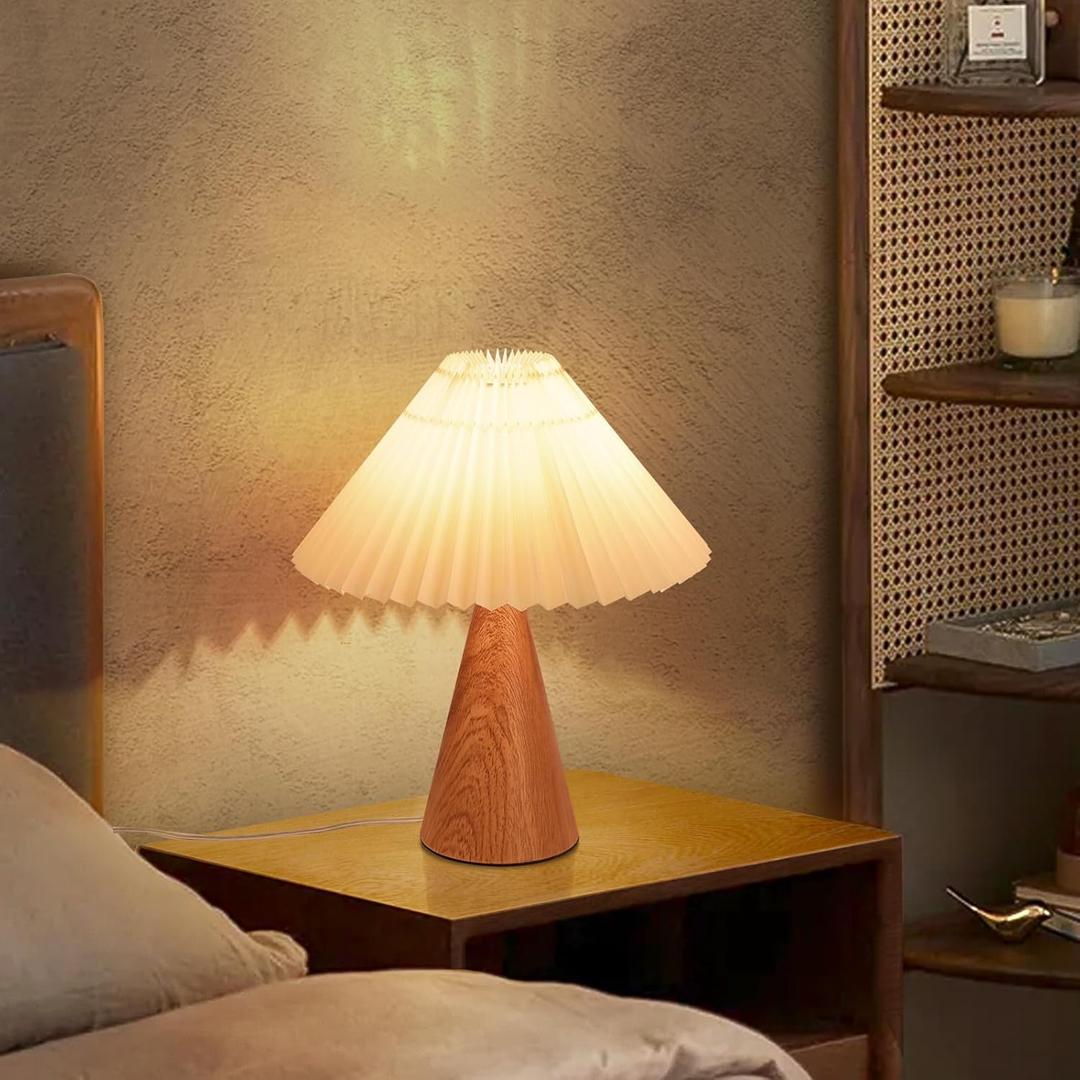 Ziqqeelam Wood Grain Small Table Lamp, Cute Table Lamp, Pleated Table Lamp, Wooden Bedroom Lamps for Nightstand, Small Scalloped Lamp Shade Table Lamps for Small Spaces for Bedroom,Living Room