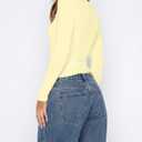 BAIGRAM Women Basic Long Sleeve Scoop Neck Crop Tops Y2K Tight Slim Clean Fit Workout Tshirt Fall Trendy Going Out Gym Shirt Cream Yellow (L)