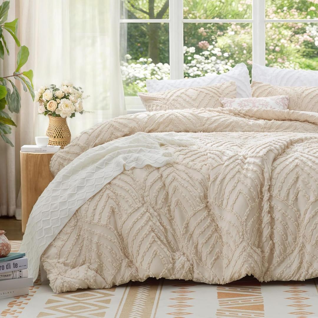 BEDELITE Queen Comforter Set - Tufted Boho Bedding Set, Beige Boho Comforter, Soft Lightweight Comforter Queen, 3 Pieces Farmhouse Jacquard Bed Set for All Seasons