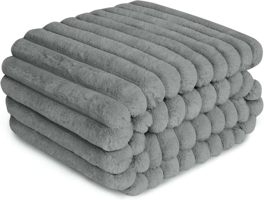 Waterproof Dog Blanket for Couch, Luxury Plush Washable Large Dogs Blankets for Furniture Protection, Super Soft Calming Pet Blanket for Indoors (Grey, 50"x60")