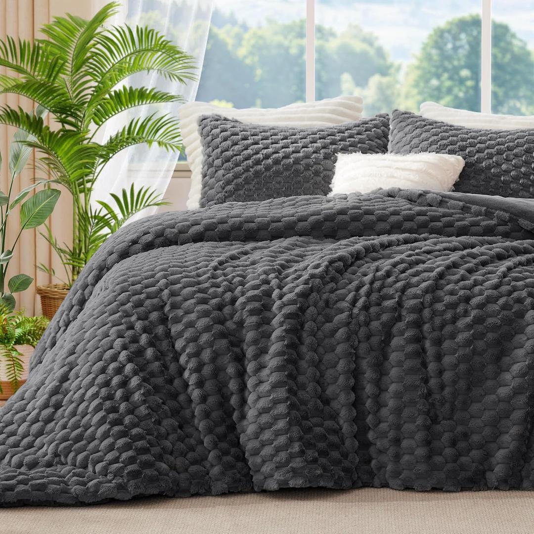 BEDELITE Fluffy King Size Comforter Set - Grey Fleece Soft Comforter for King Size Bed, Luxury Warm Bedding Set for Winter, Fuzzy Bed Set 3 Pieces (1 Comforter, 2 Pillowcases)