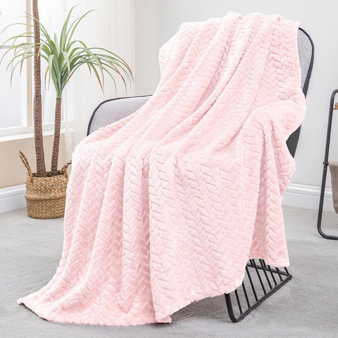 Exclusivo Mezcla Light Pink Fleece Throw Blanket for Couch and Bed, 50x70 Inches Soft Cozy Jacquard Flannel Blankets, Lightweight Fuzzy Plush Warm Throws for All Seasons