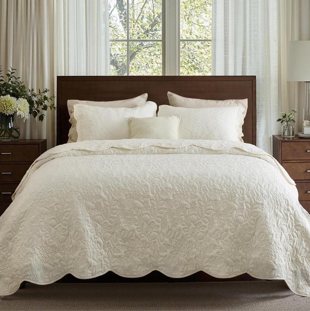 Bedsure Quilts Queen Size - Ultra Soft Pre-Washed Cloud-Like Bedding, All-Season Lightweight Comforter for Country Bedroom, Leaf Design Coverlet in Cream Yellow, 90 x 96 Inches | Stitch-Free Quilting, Ultra Soft, Lightweight, Machine Washable, Pet-Friendly