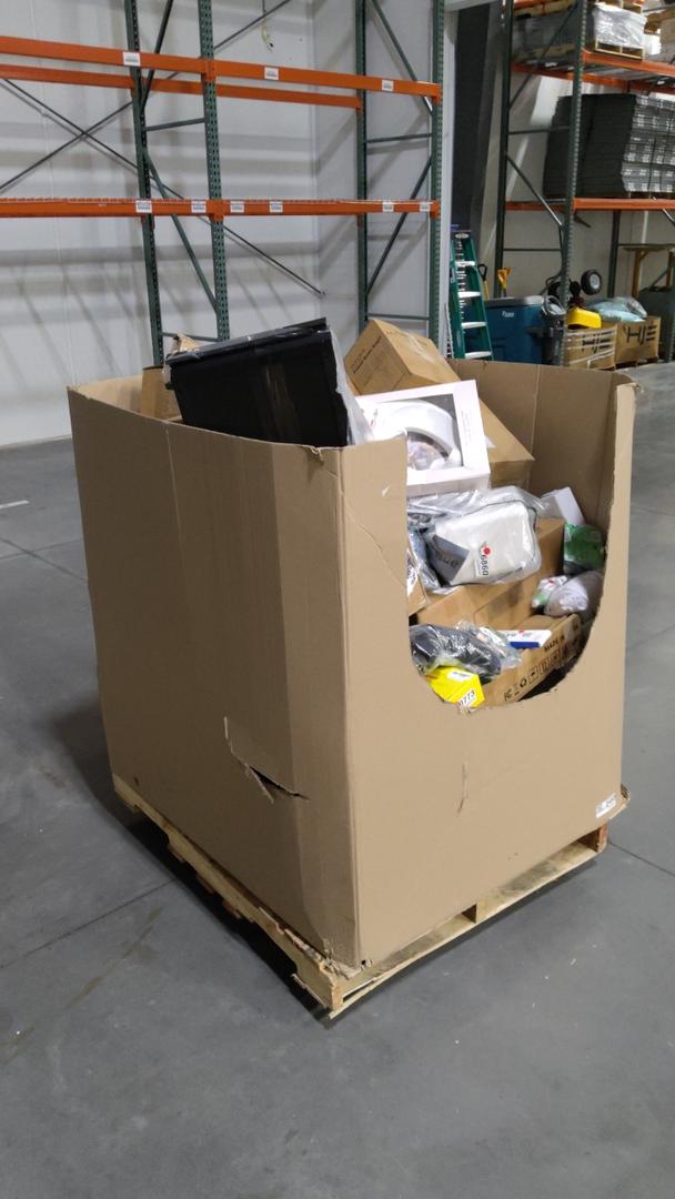 Pallet Of Salvage Items