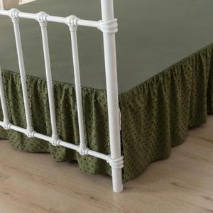 Tufted Dot Bed Skirt Queen Size Ruffled Bed Skirt with Split Corners, 18 Inch Drop Dust Ruffle Bed Skirts with Platform, Olive Green