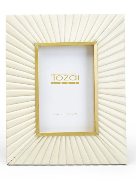 TOZAI Sunburst 1PC Photo Frame with Brass Border Includes
