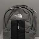 The North Face Lichen Daypack - Everyday Commuter Backpack, Laptop Sleeve, Water Bottle Pockets, Center Front Pouch, Smoked Pearl Dark Heather/TNF Black, One Size