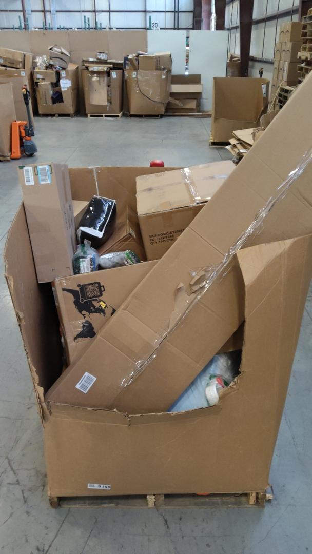 Pallet of Salvage Items