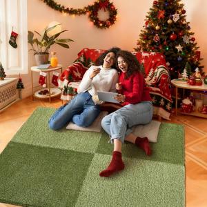 HAGiHARA Plush Tatami Mat, 4 Pieces Patchwork Floor Mats with Anti-Slip
Extra Long Pile Plush Surface for Soft Touch and Cozy Home Comfort