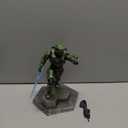 Dark Horse Comics Halo Infinite: Master Chief with Grappleshot 10-Inch Statue