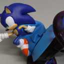 Sonic The Hedgehog 3D Kick Scooter for Kids, Self-Balancing 3 Wheeled Light Up Scooter with Extra Wide Anti-Slip Deck, Rear Brake, Lean to Steer, Lightweight Design, for Kids 3 and up, 75 LB Limit