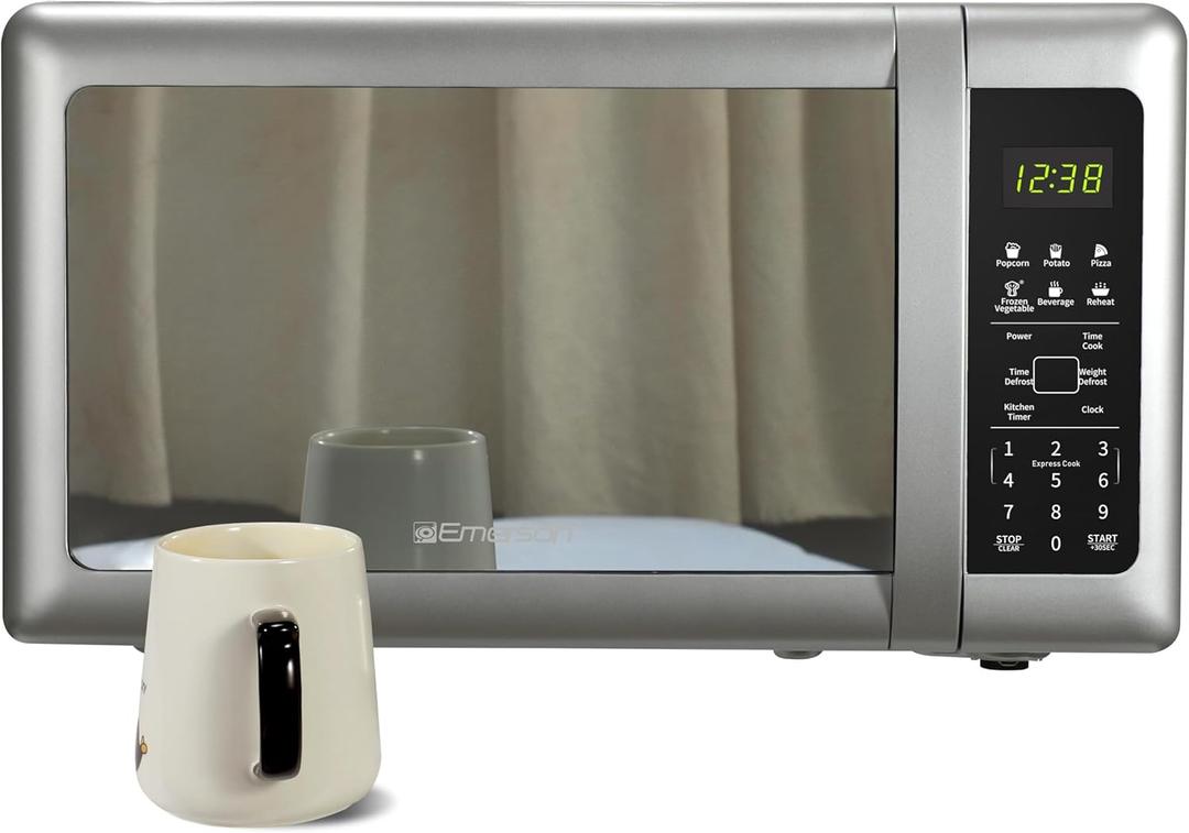 Emerson MW7601SL Countertop Microwave Oven with Sleek Mirrored Finish Glass Door, 700W, 10 Power Levels and 6 Pre-Programmed Settings with Child Safe Lock, 0.7. Cu. Ft., Silver