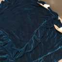 Velvet Throw Pillow Cover Soft Decorative Luxurious Solid Square Cushion Case for Sofa Couch Bedroom Farmhouse,Pack of 2, 18 x 18 Inches, Malachite Green