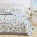 Great Bay Home Coastal Quilt Set - 3-Piece Full/Queen Size Nautical Bedding Set - Lightweight, All-Season, Reversible Coral-Printed Bedspread (Blue Shells)