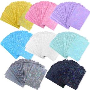 200Pcs Kpop Photocard Sleeves Laser Flashing Love Heart Card Sleeves Holographic Foil Clear Card Sleeves Transparent Trading Card Sleeve Film Card Protector for Photo Baseball Game Card Protective