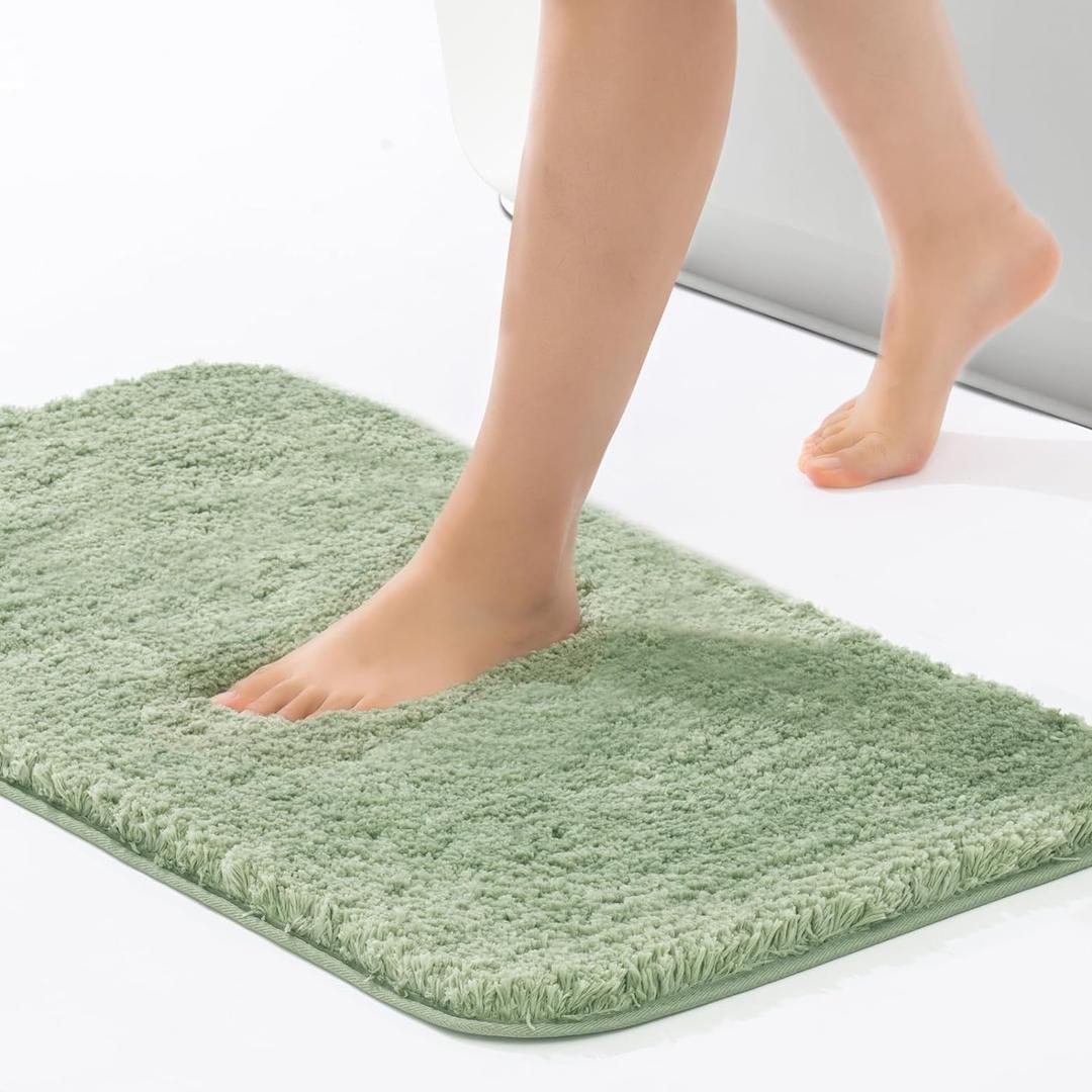 ROSMARUS Shaggy Bath Rugs for Bathroom Non Slip 17" X 24", Water Absorbent Bath Mat, Soft Shower Mat for Floor & Tub, Fluffy Plush Rug Machine Washable, Green