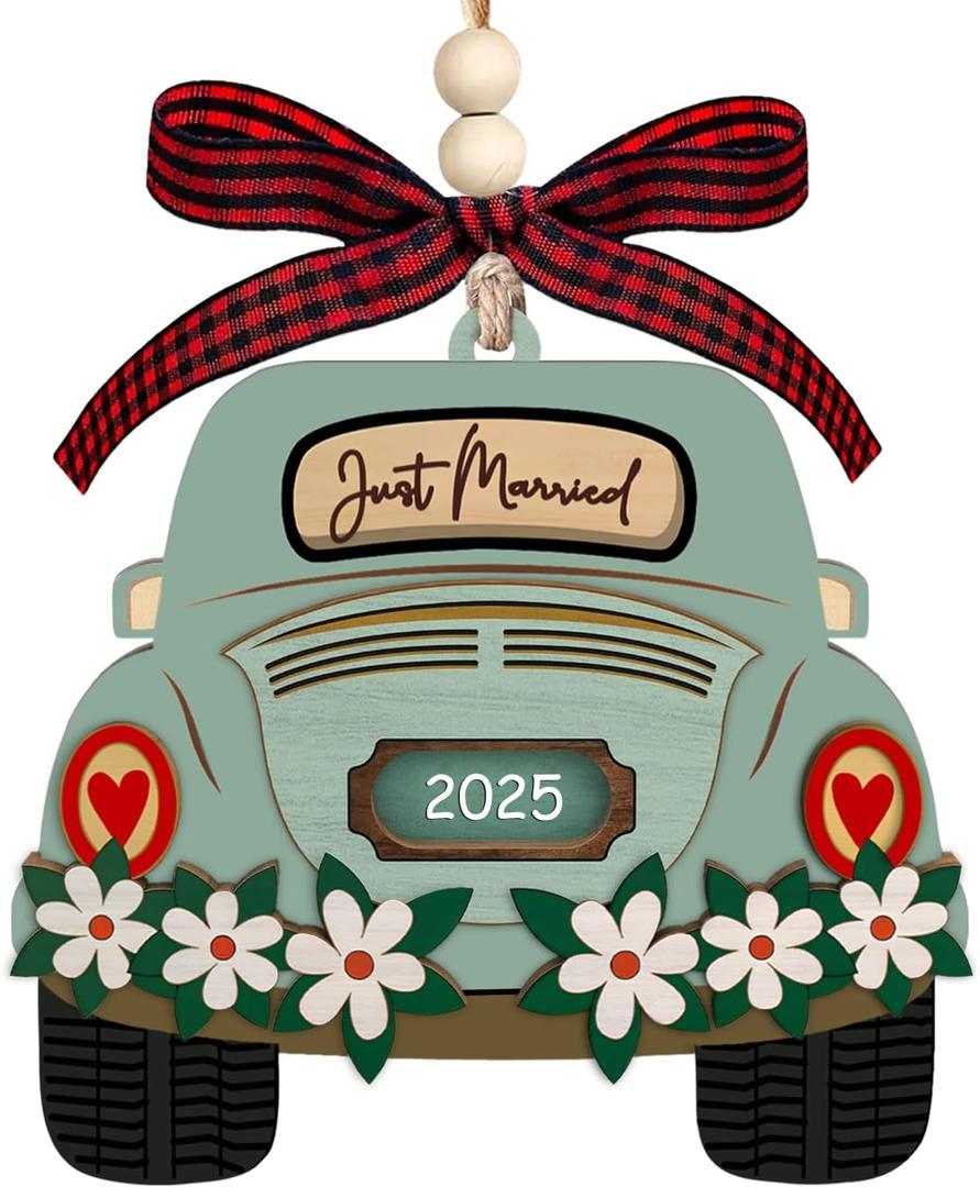 First Christmas Married Ornament 2025, Just Married Ornaments, Our First Christmas As Mr and Mrs, Wedding Ornament - Gifts for Newlyweds, Wedding Gifts for Couples, Bridal Shower Gift