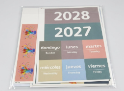 Monthly Calendar Pocket Chart for Classroom, Printed Days of The Week with Cards, Learning for Home or Kindergarten, Teacher Must Have Supplies That Fits Any School Décor (Spanish White)
