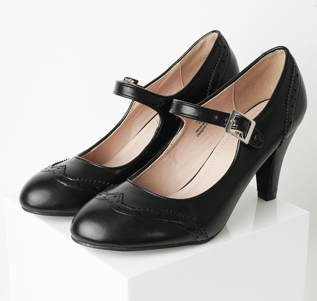 Cute Low Kitten Heels - Retro Round Toe Shoe with Ankle Strap, Size 38