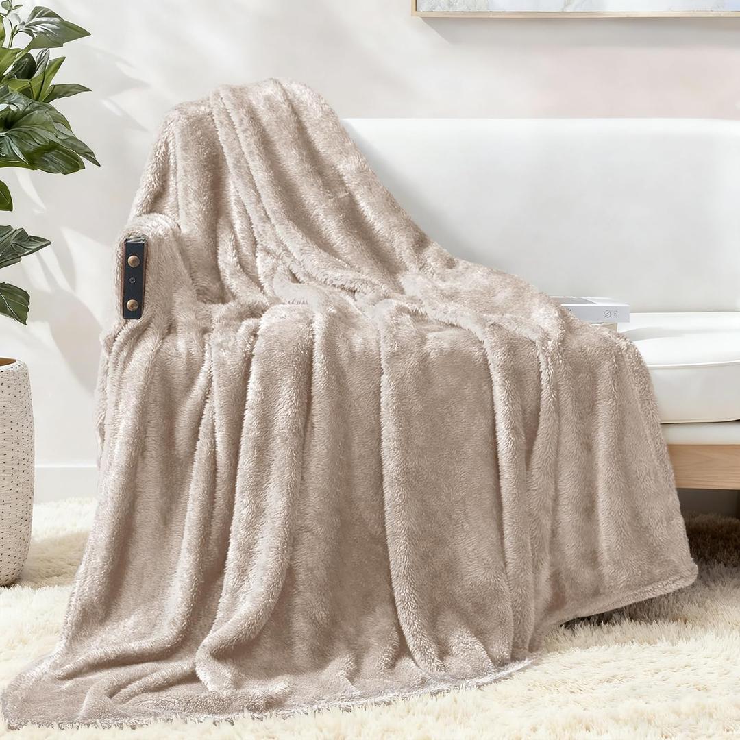 Exclusivo Mezcla Plush Fuzzy Fleece Throw Blanket Extra Large, Super Soft, Fluffy and Warm Blankets for Couch, Bed, Suitable for All Seasons (50x70 Inches, Camel)