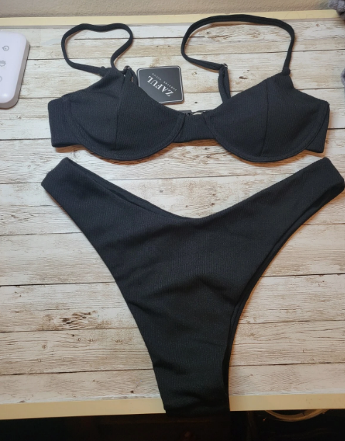 Zaful Women Swimsuit Black Size 6 (M)