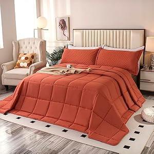 SOULOOOE Oversized King Plus Comforter, 128x120 Extra Large King Size Quilts 3 Pieces, Lightweight Reversible All Season Down Alternative Duvet Insert Comforter with 8 Corner Tabs