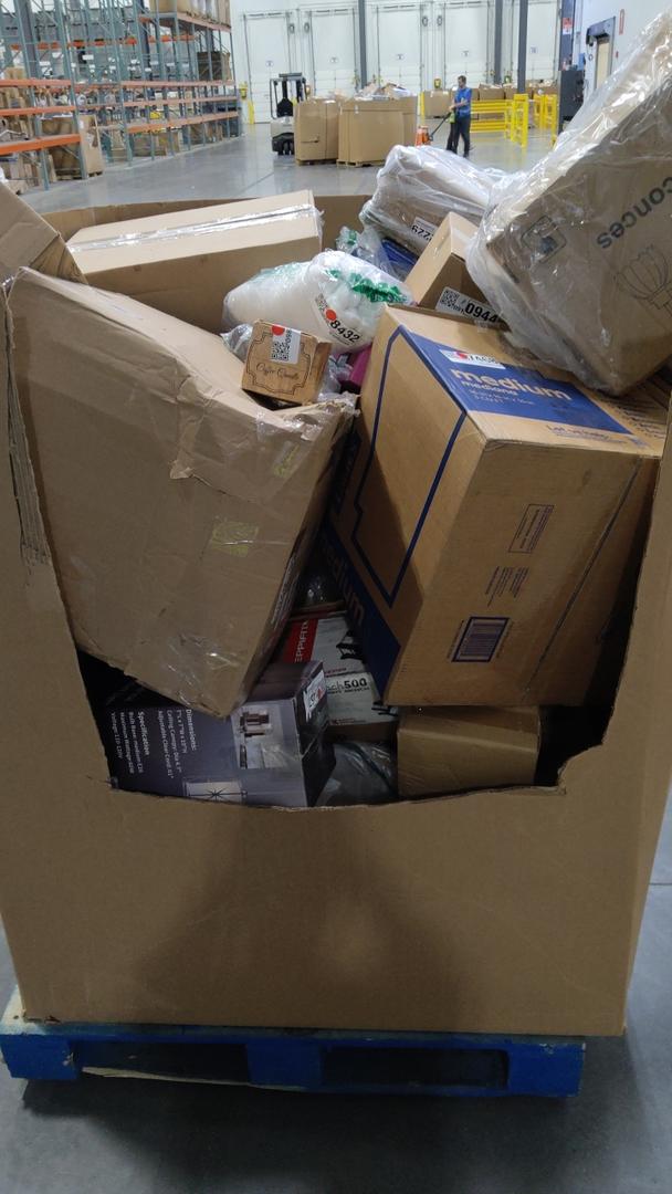 Pallet of Salvage Items