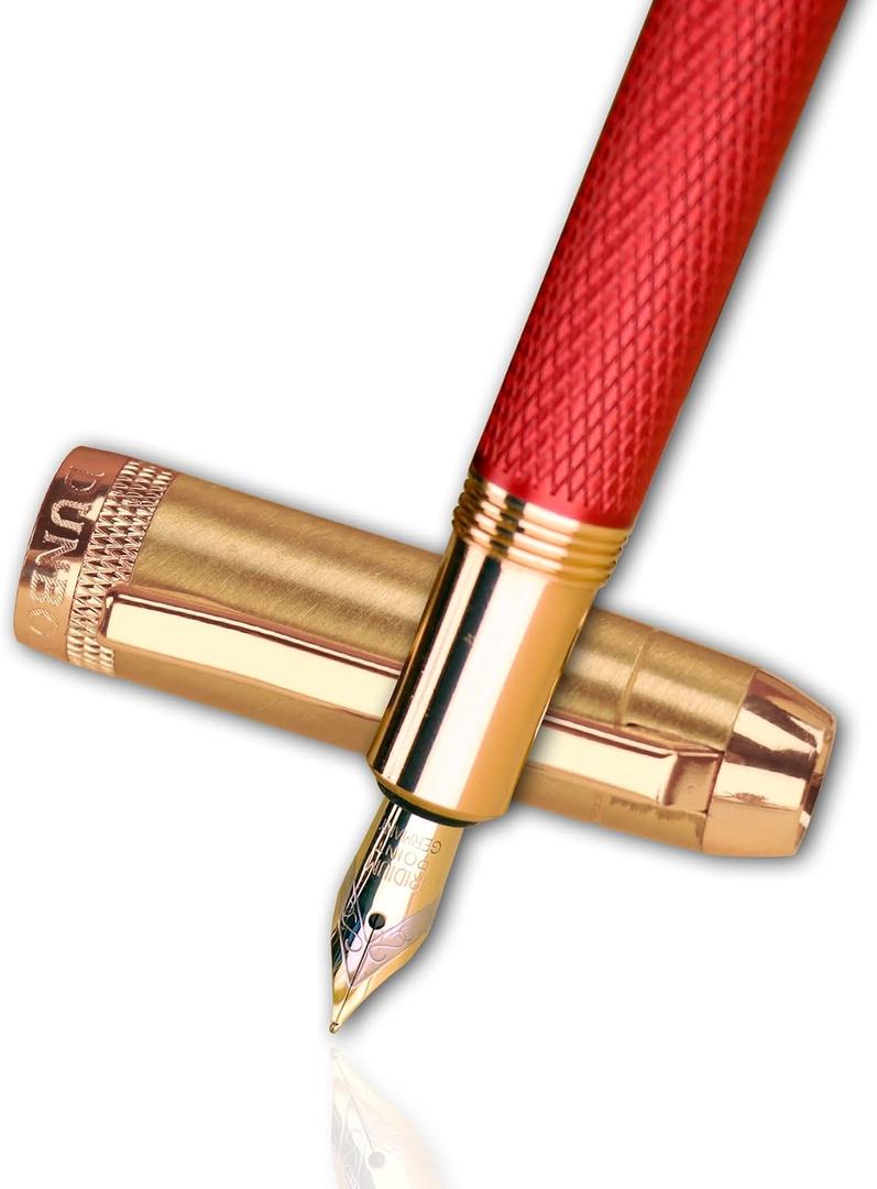 DUNBONG Fountain Pen, Gold & Red Lacquer, Medium Nib, Boxed Set | Brass engraved pattern | Gold-plated medium nib | Refillable converter | 2 nibs, 4 converters & ink | Boxed set