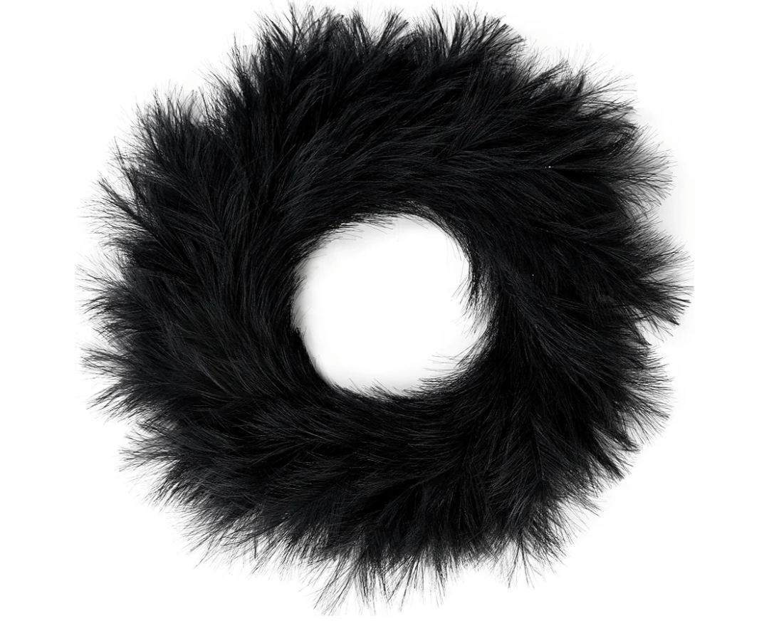 Sggvecsy Pampas Grass Wreath 26’’ Faux Pampas Wreath for All Seasons Artificial Pampas Wreath Christmas Decor Boho Wall Decor for Front Door Farmhouse Halloween Autumn Wreath Decoration (Black)