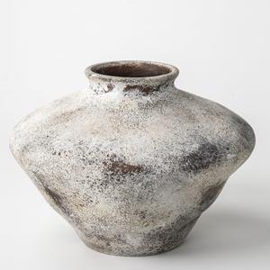 Ceramic Rustic Vase Black, YBX Small Ceramic Vase 5.6 Inches, Retro Distressed Textured Pottery Flower Vase, Decorative Farmhouse Vases for Home Decor, Centerpieces, Hallway, Shelf Decorations, Black