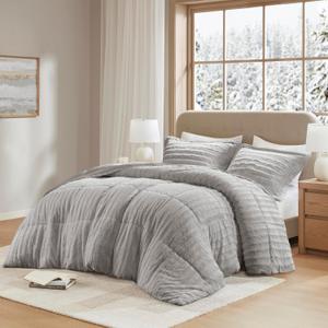 Madison Park Duke Luxe Faux Fur Reversible Comforter Set, Soft Plush Reverse, Modern Down Alternative Filling Cozy Bedding, Box Quilted Warm Cover, Matching Shams, Full/Queen, Grey 3 Piece