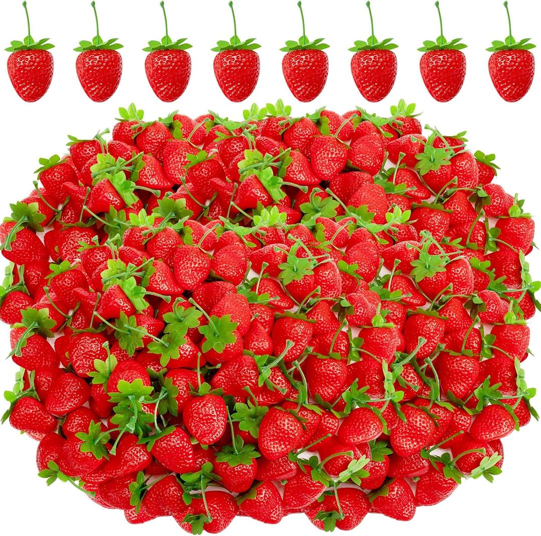 Lyrow 100 Pcs Artificial Strawberries Faux Realistic Strawberry Decor Plastic Simulation Fake Strawberries Lifelike Fruit for Photography Prop Cabinet Party (2.76 Inch)