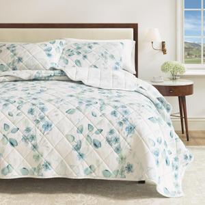 Great Bay Home Floral Quilt Set - 3-Piece King/California King Size Spring Bedding Set - Lightweight, All-Season, Reversible Bedspread (Blue/Green)